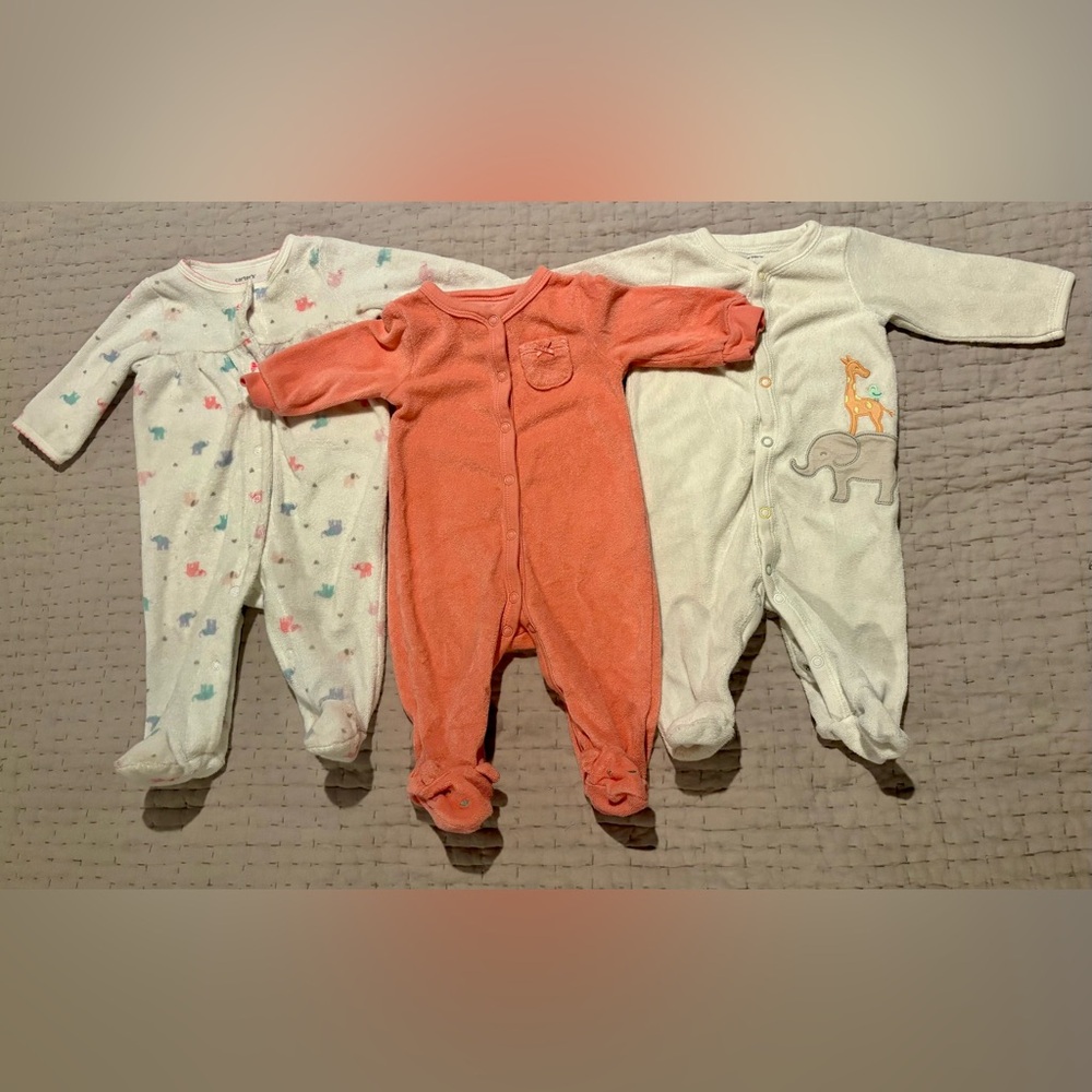 Bundle of 3 Terrycloth 3 Month Carter’s Girls Sleepers Snap Closure Footies